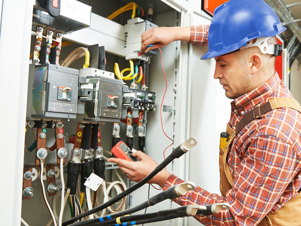 Rochester Hills MI 's Best Electrical Service | Dave's Electric Services - indsyst